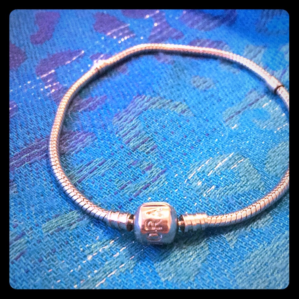 Pandora Sterling Silver Bracelet w Signature Clasp